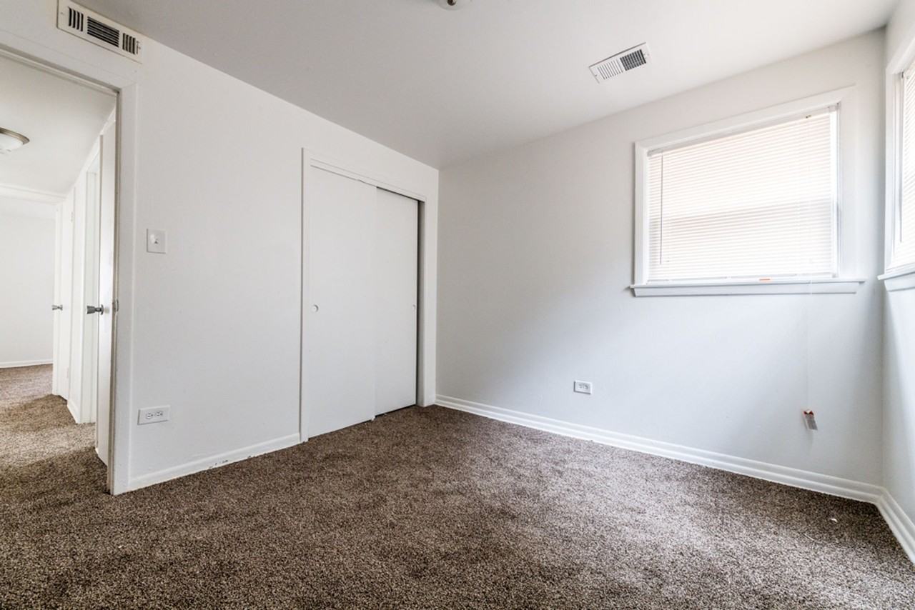 s8855-8857 S Cottage Grove Ave Chicago, IL 60619 - Photo 5 of 22