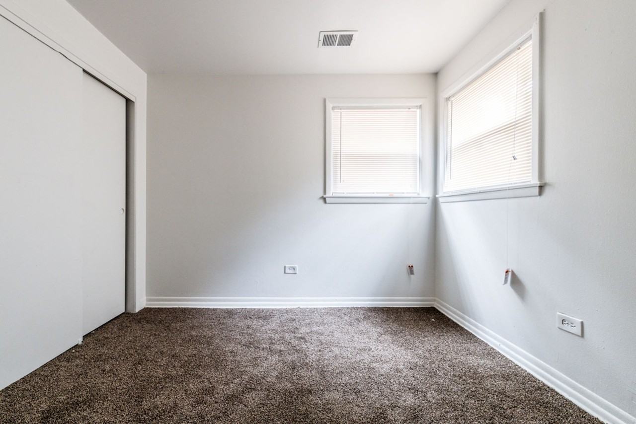 s8855-8857 S Cottage Grove Ave Chicago, IL 60619 - Photo 6 of 22