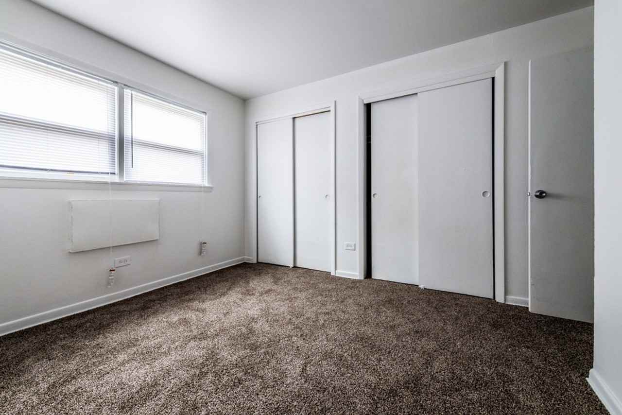 8851-8853 S Cottage Grove Ave Chicago, IL 60619 - Photo 4 of 13