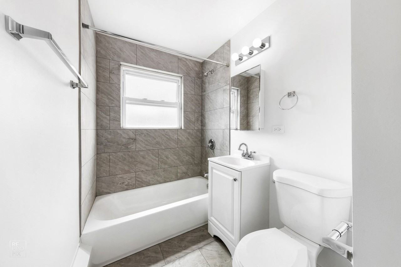 2025 E 72nd St 2025 - Photo 2 of 16