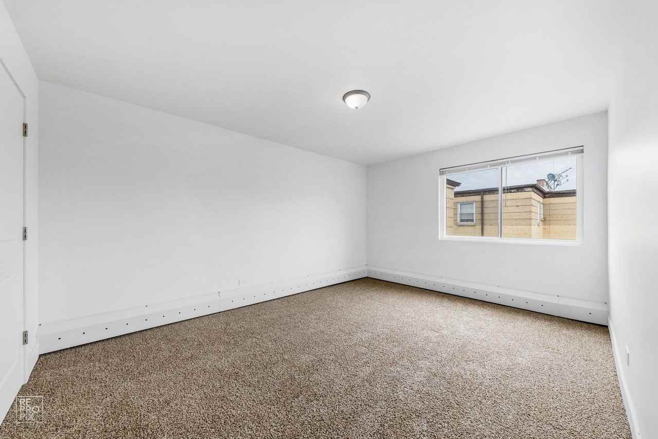 2025 E 72nd St 2025 - Photo 4 of 16