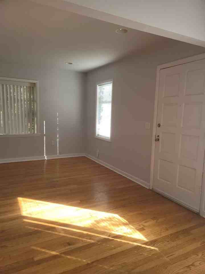 3416 Ne 80th St - Photo 7 of 33