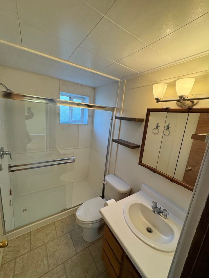 1115 S 2nd St - Photo 6 of 10