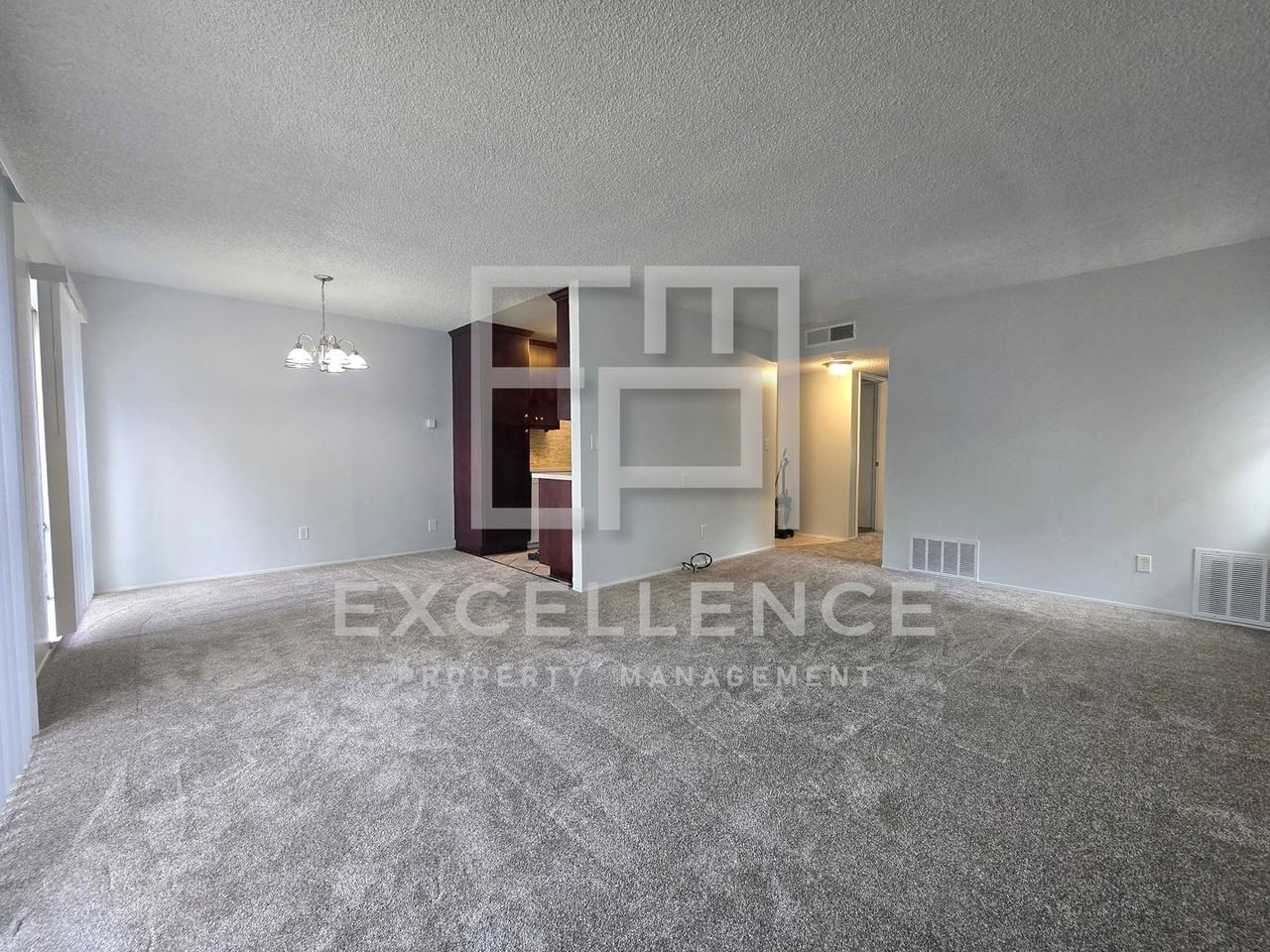 304 Tradewinds Dr #12 - Photo 6 of 20