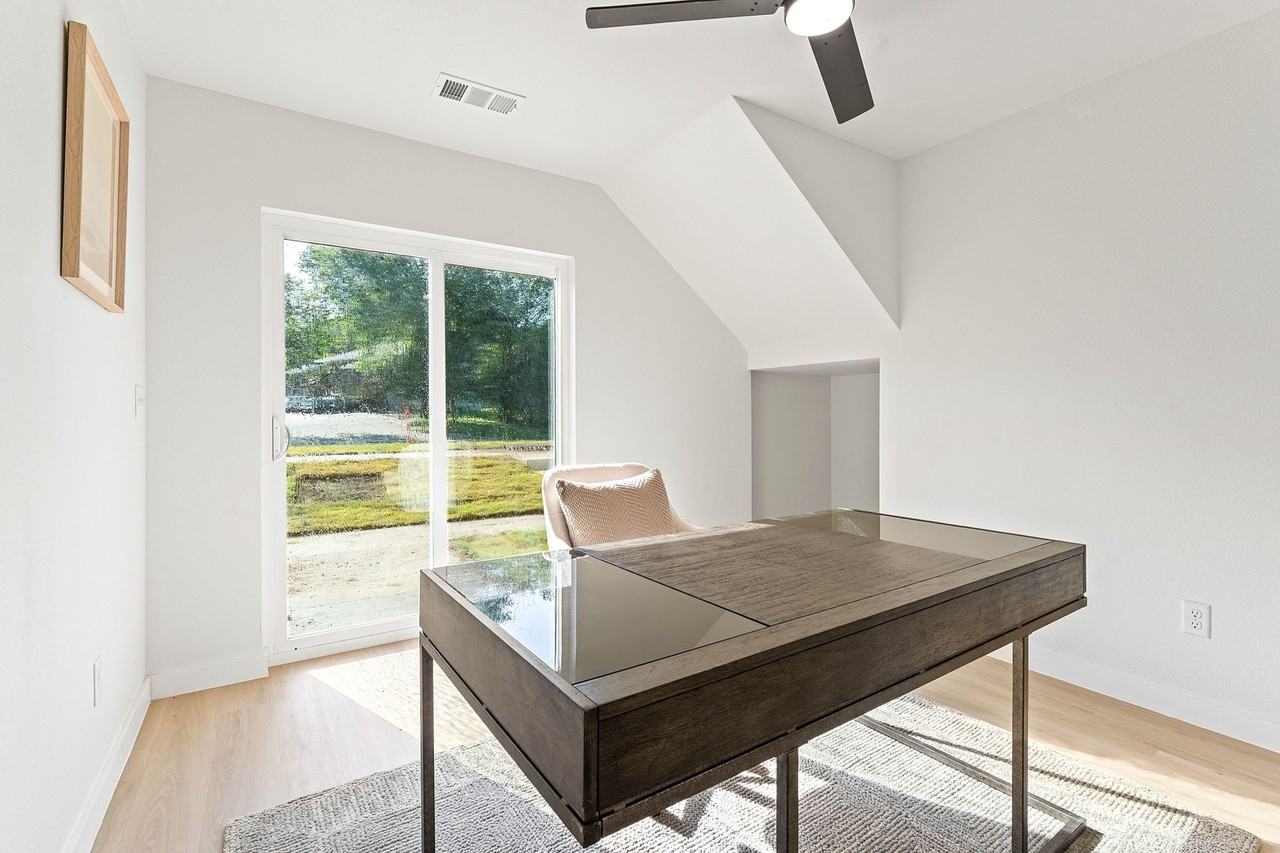 1982 S Razorback Rd #102 - Photo 7 of 50