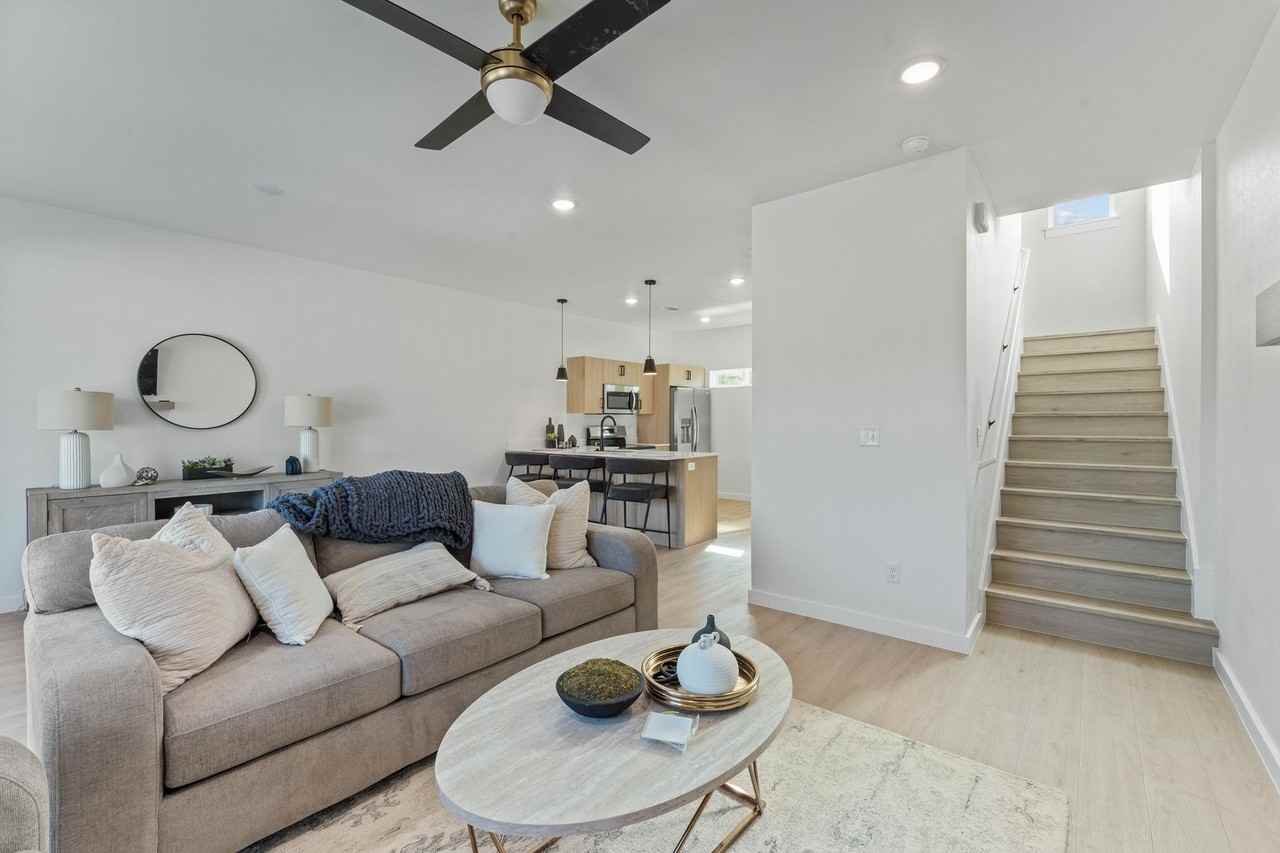 1440 W Hendon St #102 - Photo 7 of 23