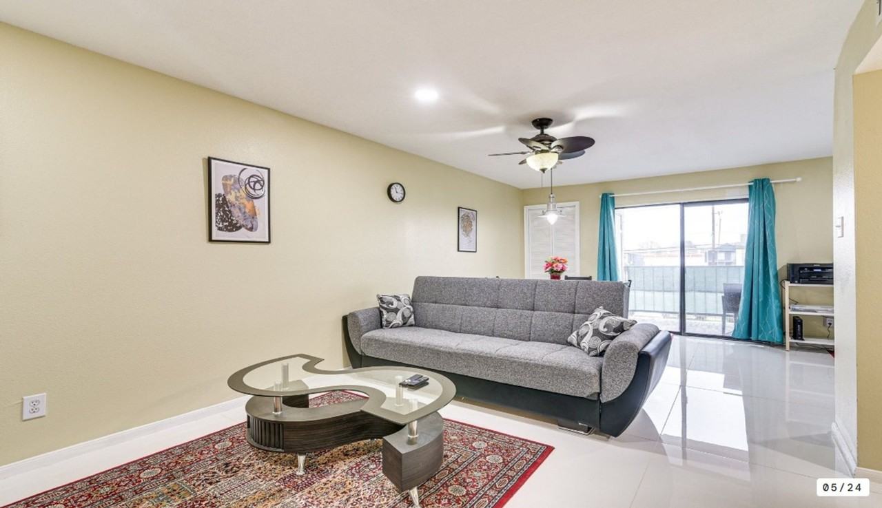 2824 S Bartell Dr - Photo 6 of 18