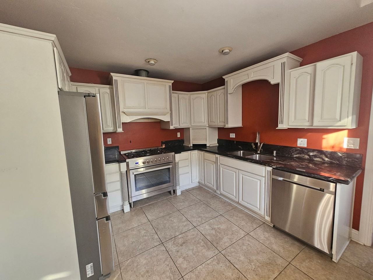 133 N Tassajara Dr - Photo 6 of 15