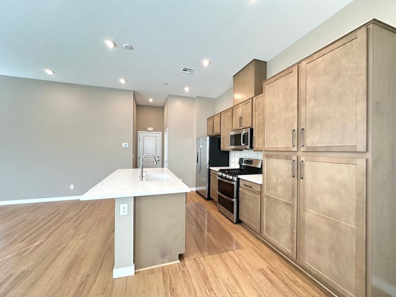 3363 Via Tizzoni St - Photo 7 of 25