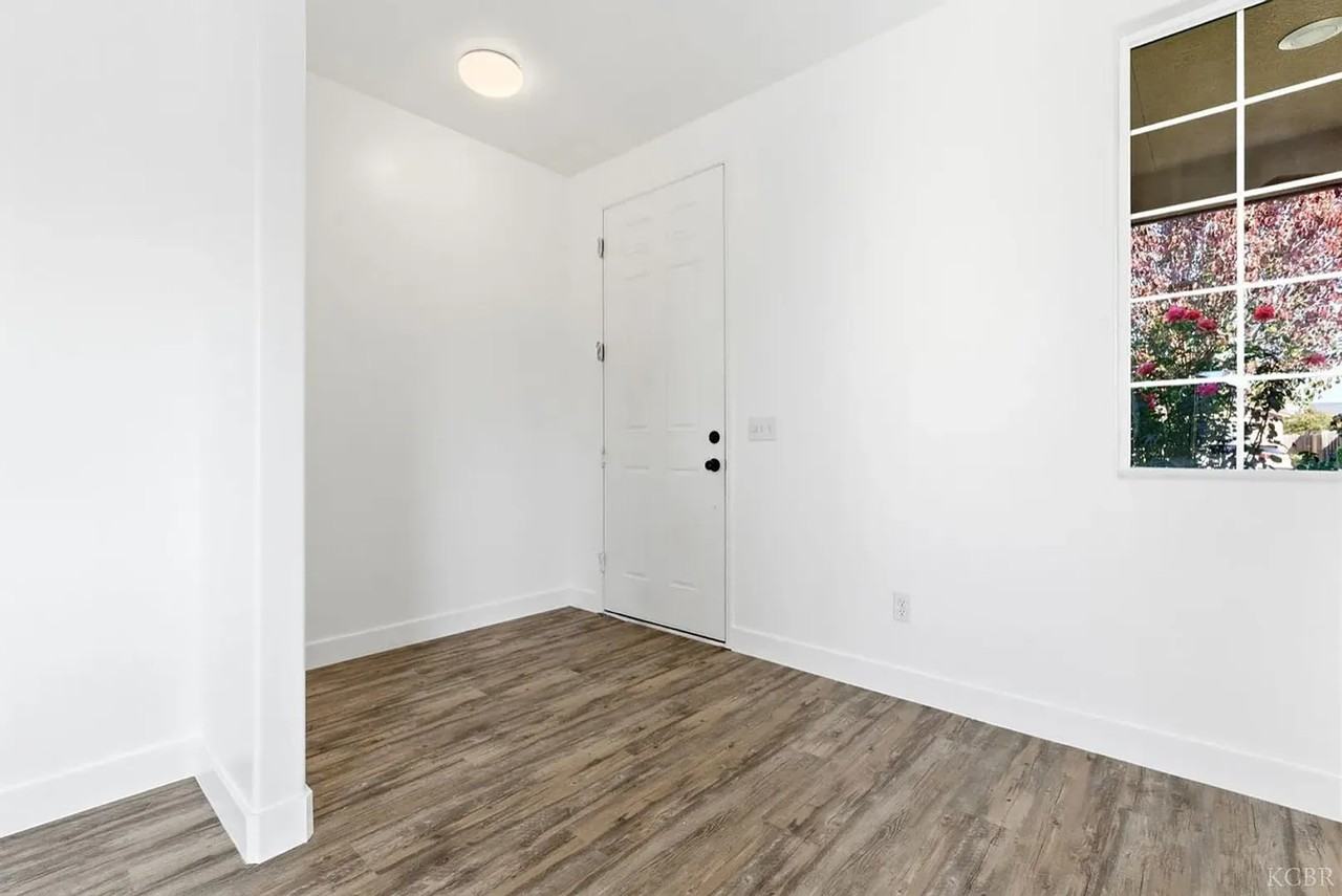 1355 Hartley Dr - Photo 7 of 29