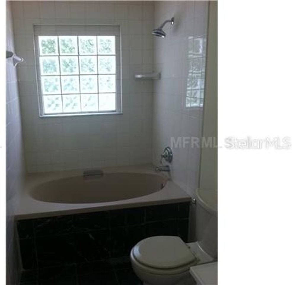 4221 W Sitka St - Photo 7 of 12