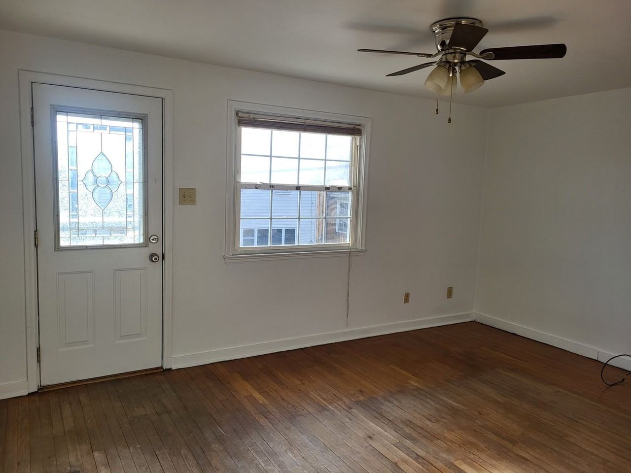 202 1st St - Photo 2 of 13