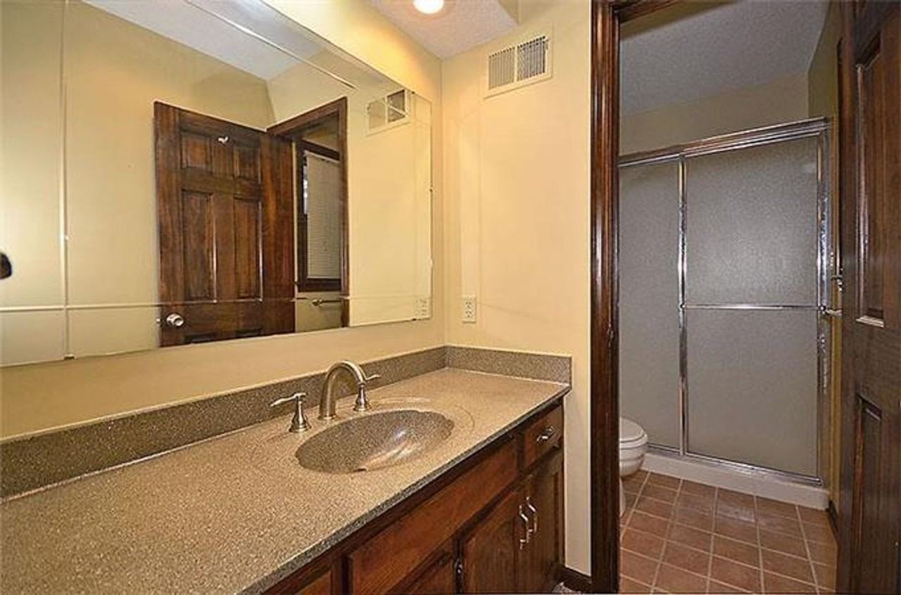 1524 Ne 99th St - Photo 6 of 18