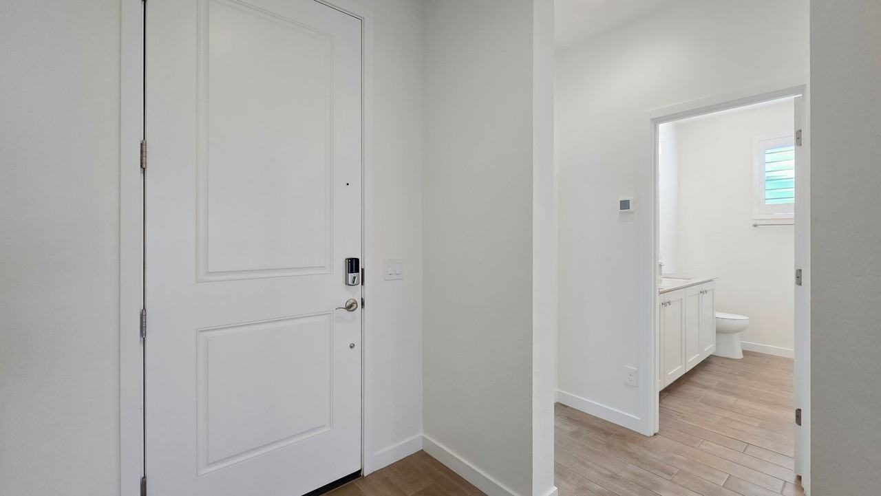 17864 W Thistle Landing Dr - Photo 3 of 45