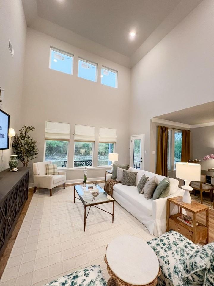 132 Belle Chase Dr - Photo 6 of 28