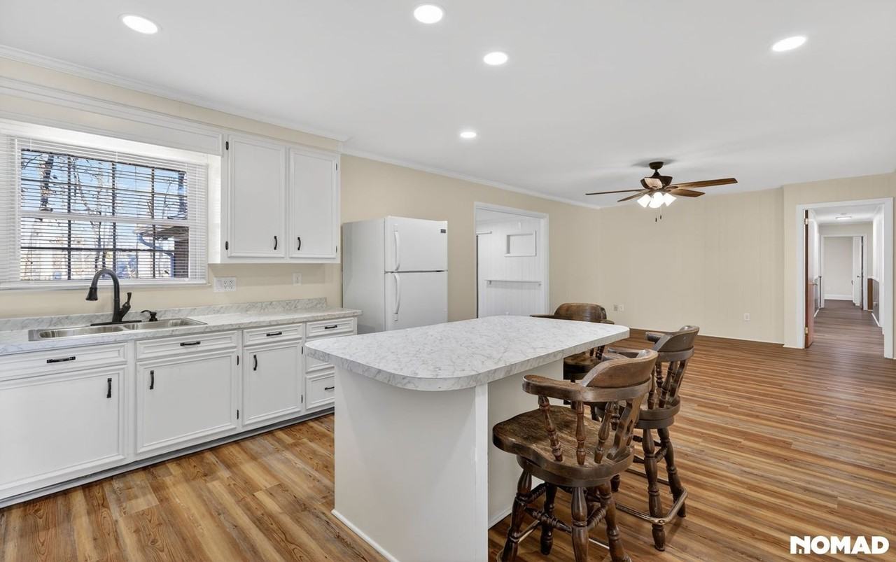 118 Bobwhite Ln - Photo 3 of 32