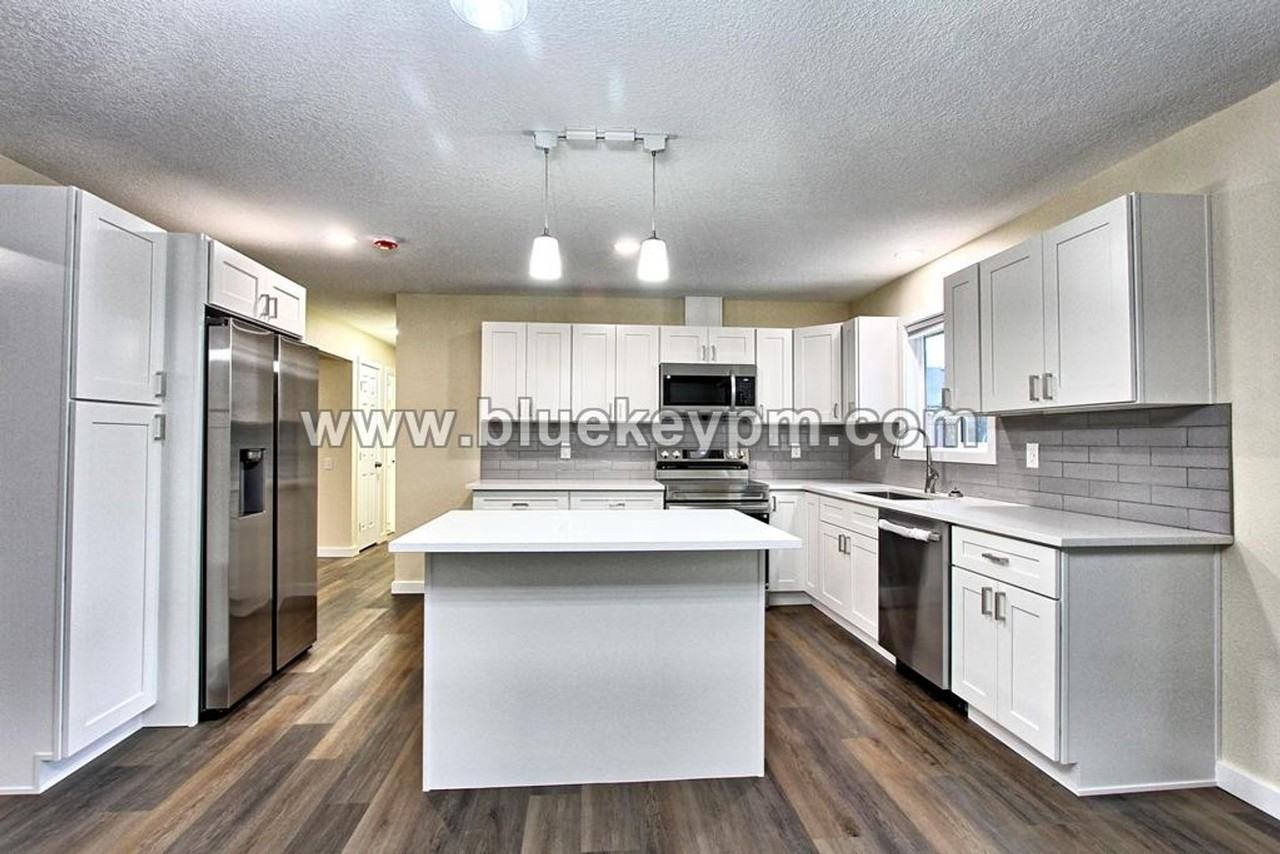 10712 Ne 96th St - Photo 7 of 17