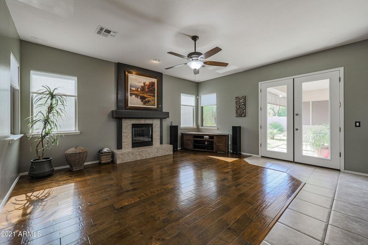 6951 W Briles Rd - Photo 4 of 27