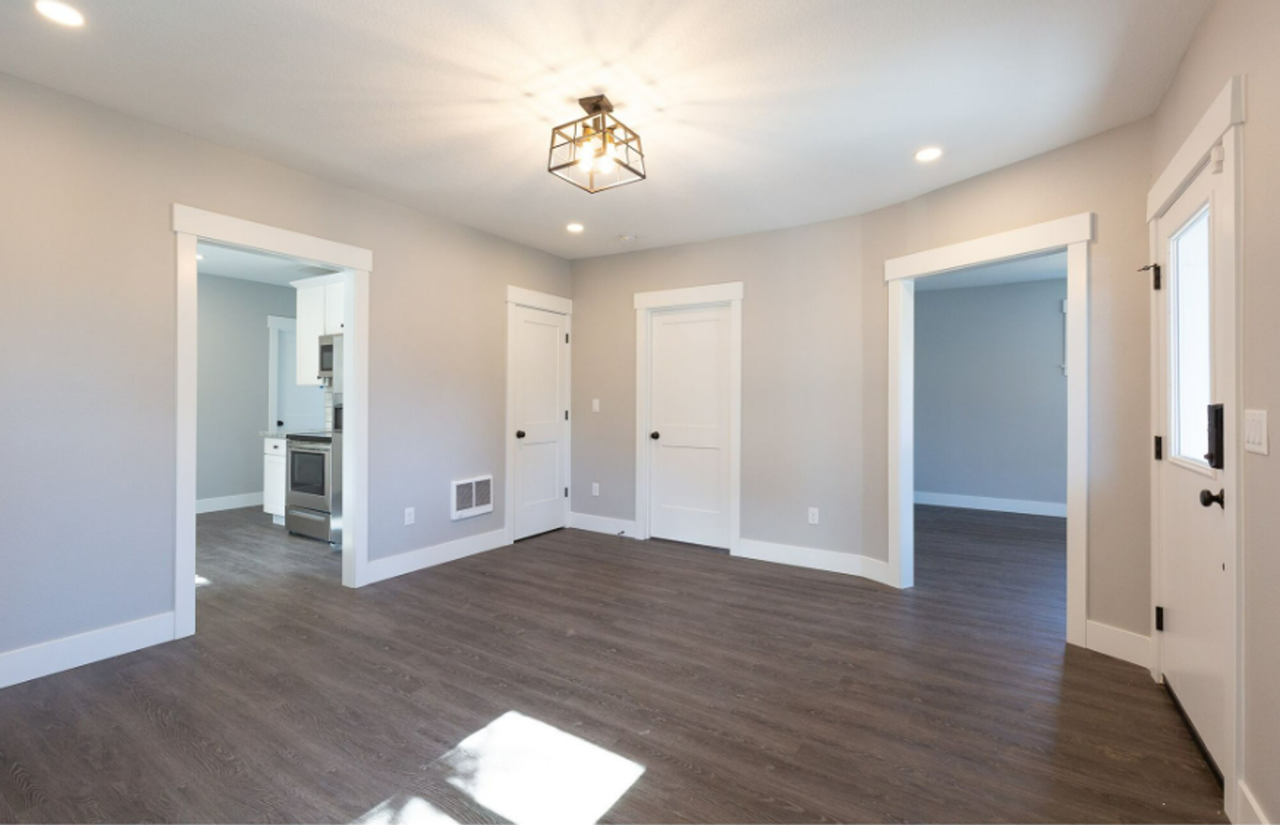 5027 Se 70th Ave - Photo 6 of 31