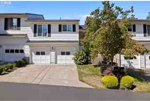 14912 Ne Rose Pkwy - Photo 1 of 1