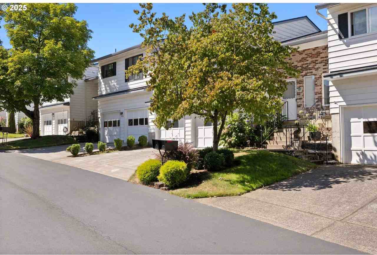 14912 Ne Rose Pkwy - Photo 4 of 38