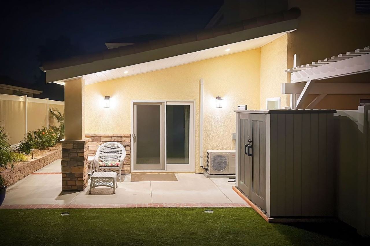 1726 Shire Ave - Photo 2 of 26