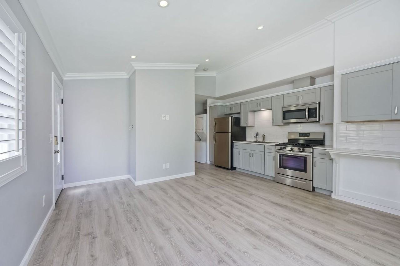 1726 Shire Ave - Photo 6 of 26