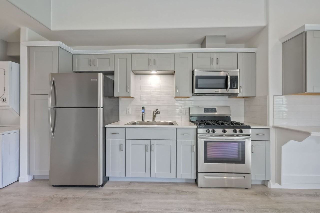 1726 Shire Ave - Photo 7 of 26