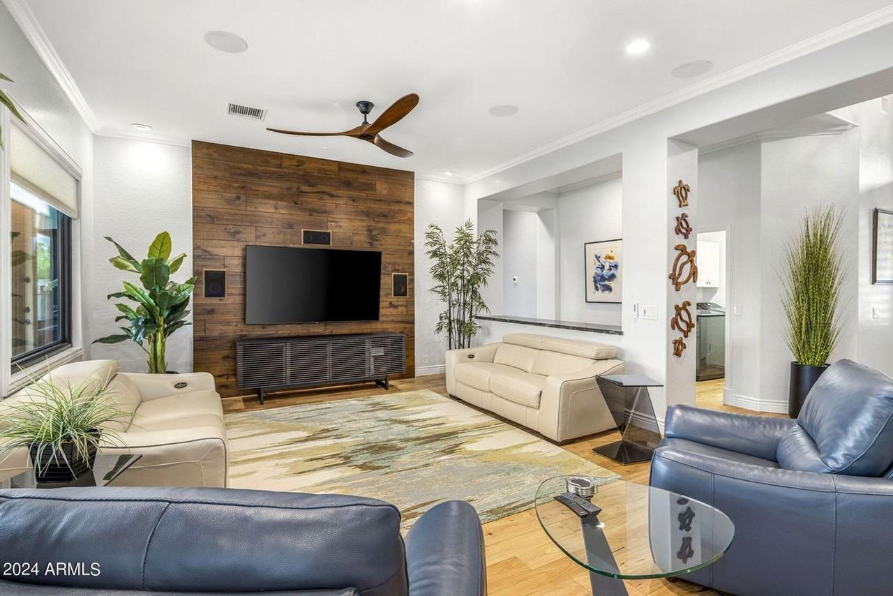 10912 E Butherus Dr - Photo 3 of 25