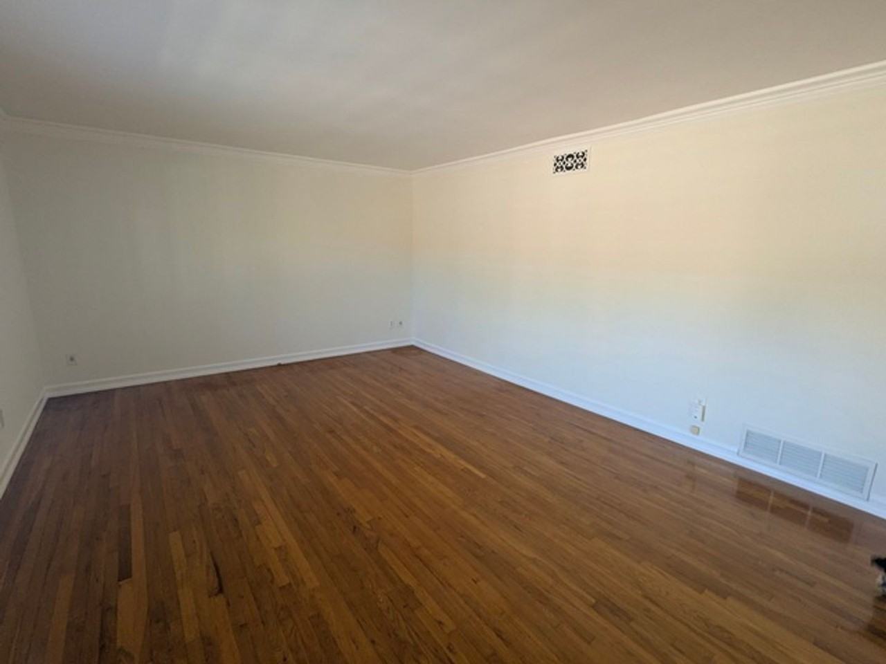 3718 Christine St - Photo 3 of 24