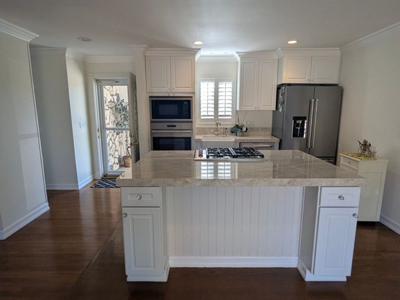 3718 Christine St - Photo 6 of 24