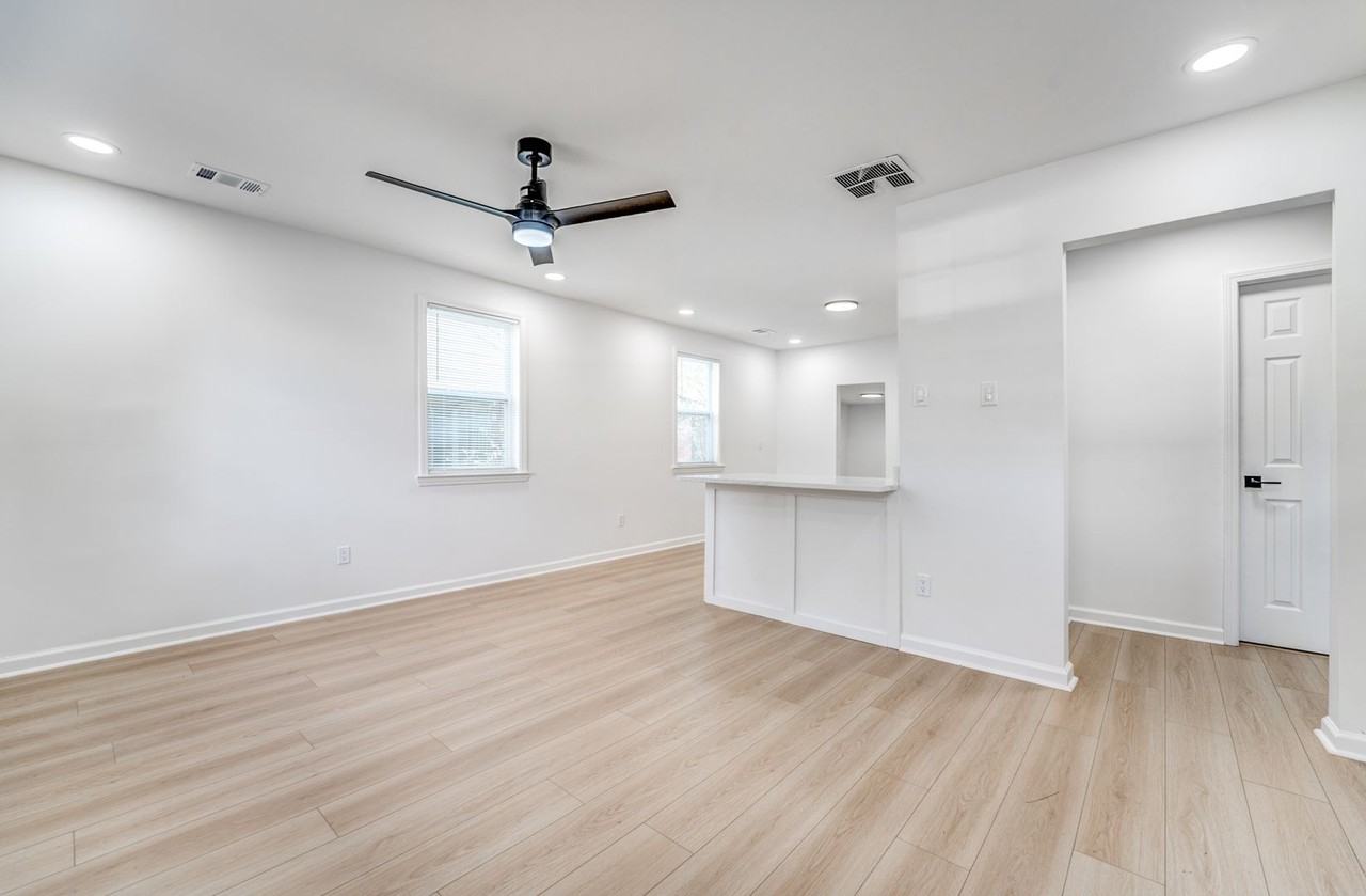 1865 Ferber Ave - Photo 5 of 36