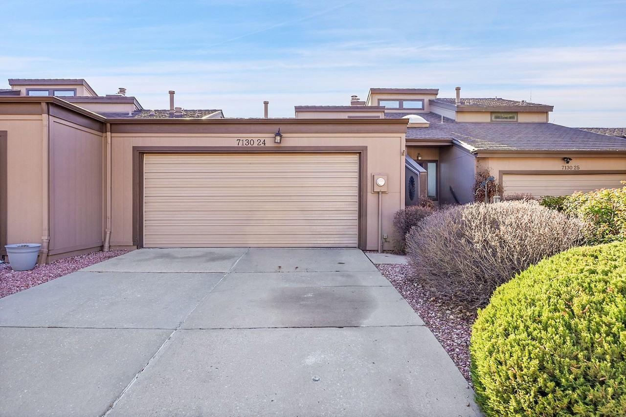 7130 W Stetson Pl - Photo 3 of 28