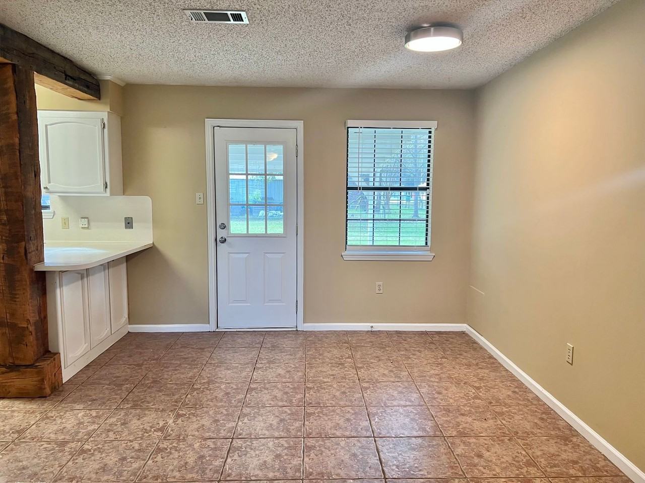 27597 Gaylord Rd - Photo 4 of 6