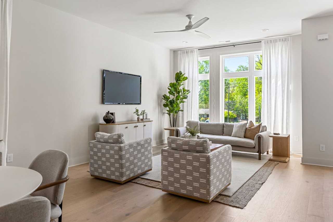 2305 Eastland Ave #A - Photo 6 of 50