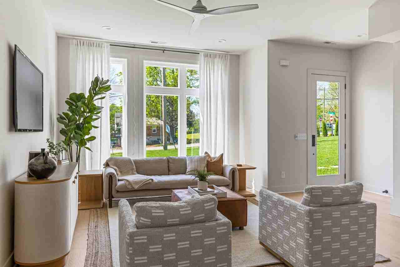 2305 Eastland Ave #A - Photo 7 of 50