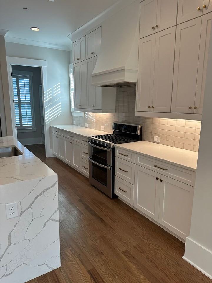 1028 Endeavour Ct - Photo 4 of 19