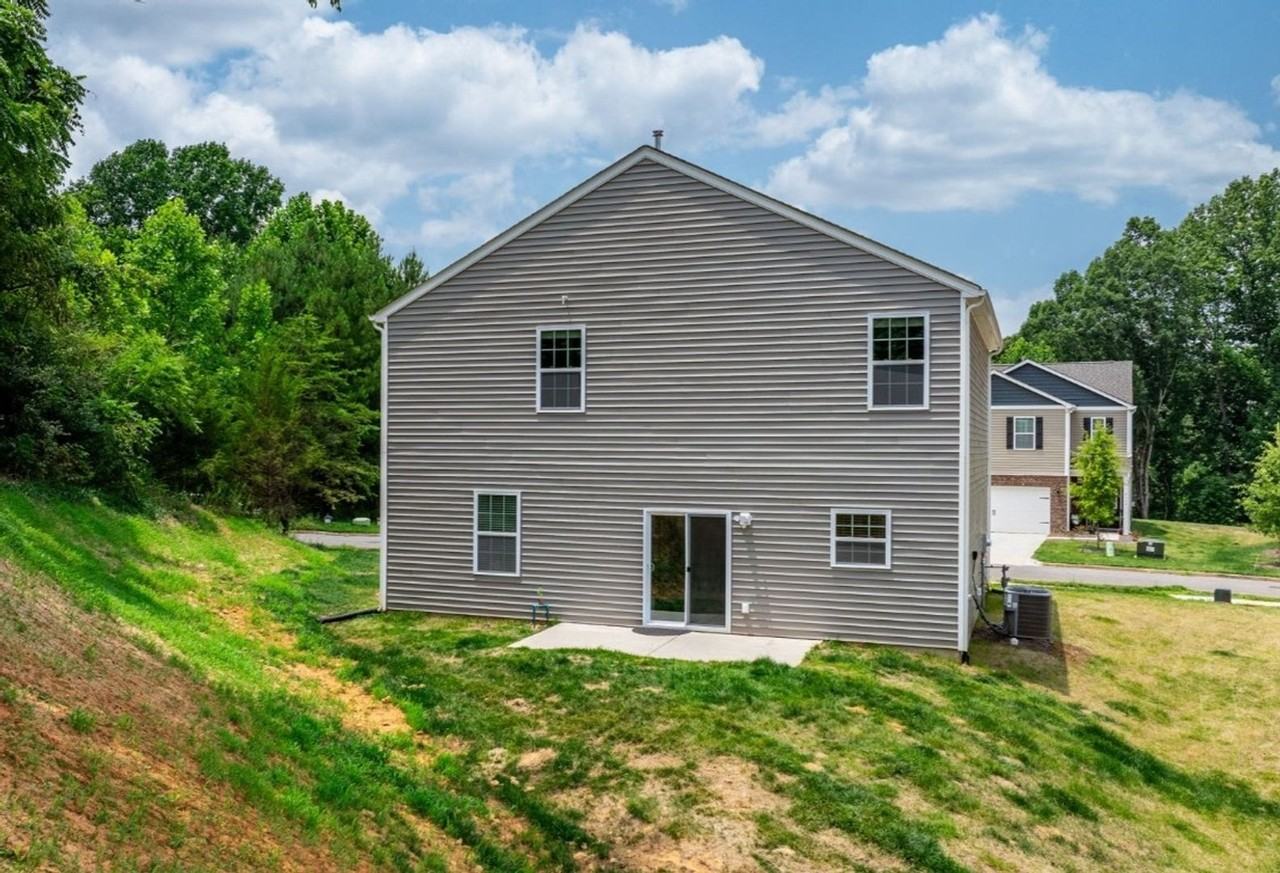 4116 Village Blvd Nw - Photo 2 of 15