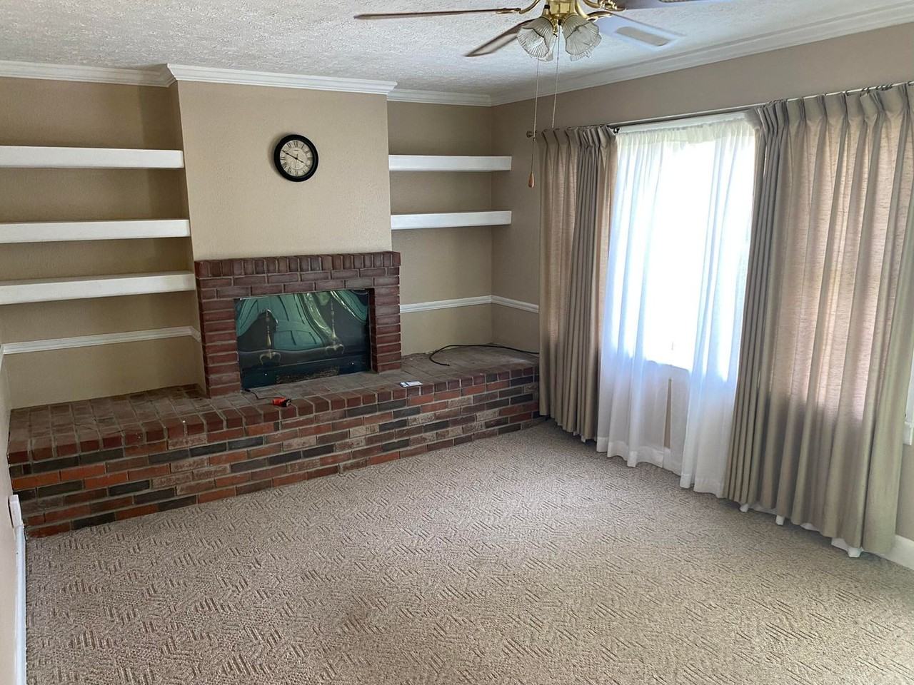 328 Webbmont Cir - Photo 3 of 8