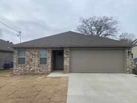 2011 Maurice St - Photo 1 of 1