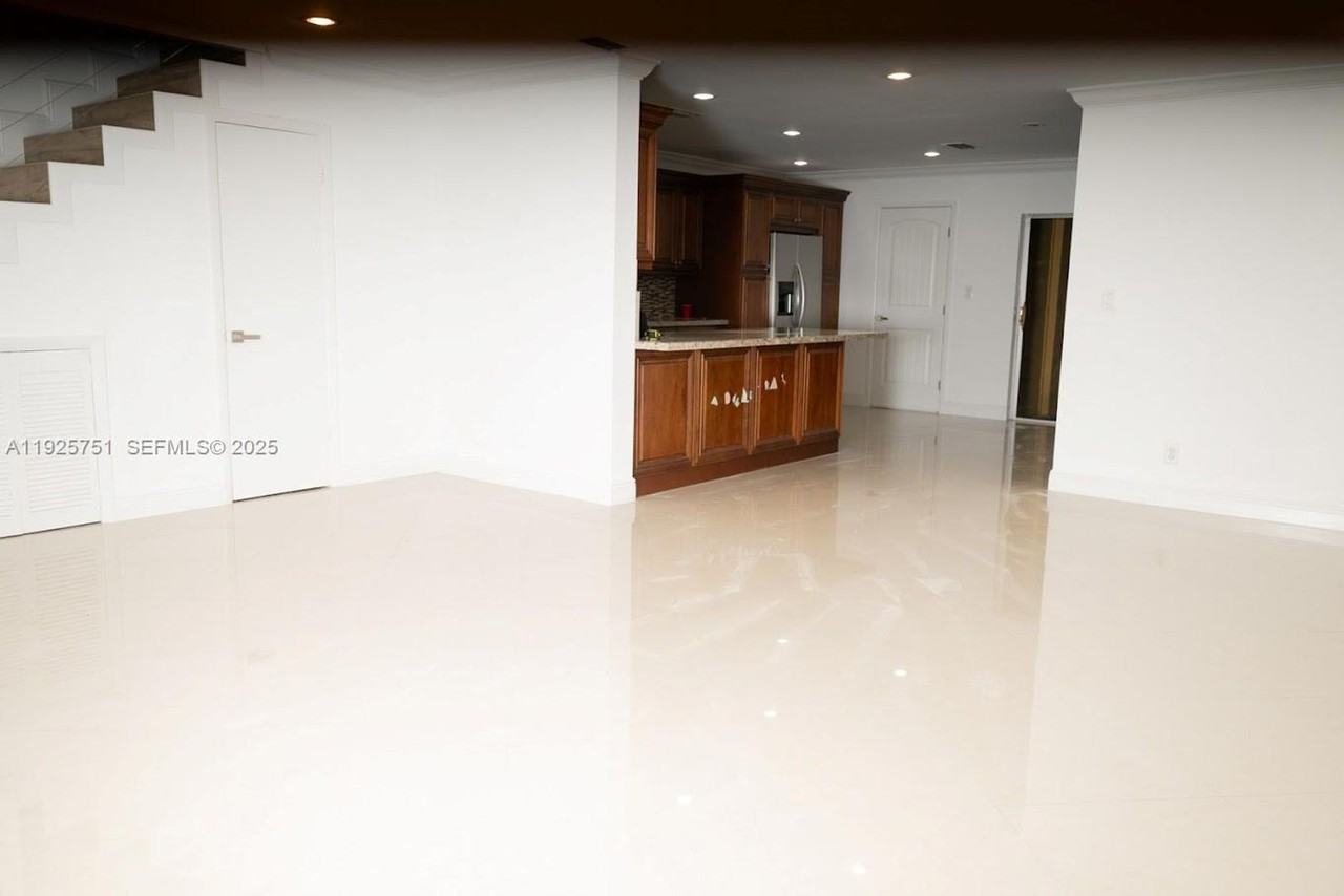 13761 Sw 84th St - Photo 7 of 19