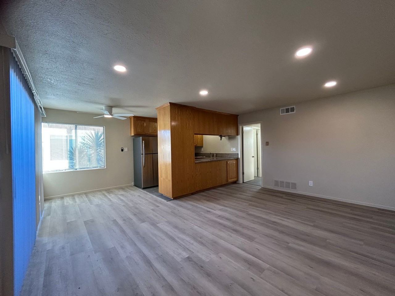 4172 Del Amo Blvd - Photo 4 of 20