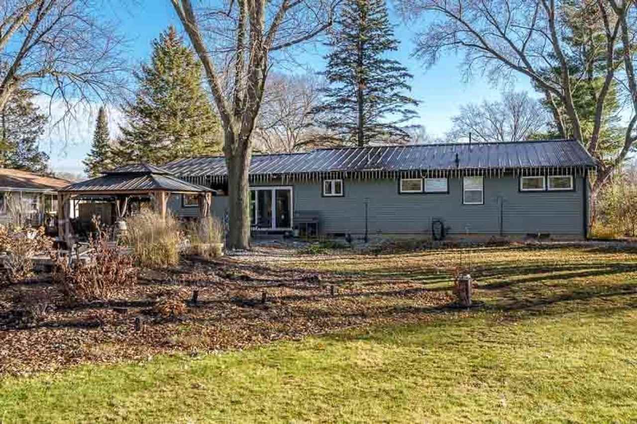 8930 S Creek Rd - Photo 4 of 23