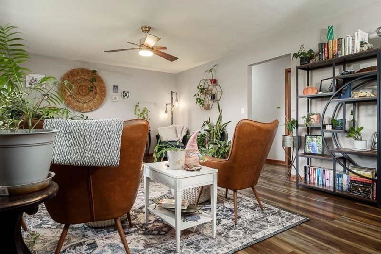 8930 S Creek Rd - Photo 6 of 23