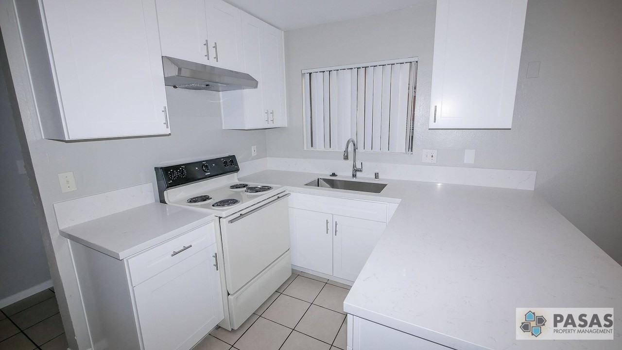 5533 Adobe Falls Rd #5 - Photo 2 of 37