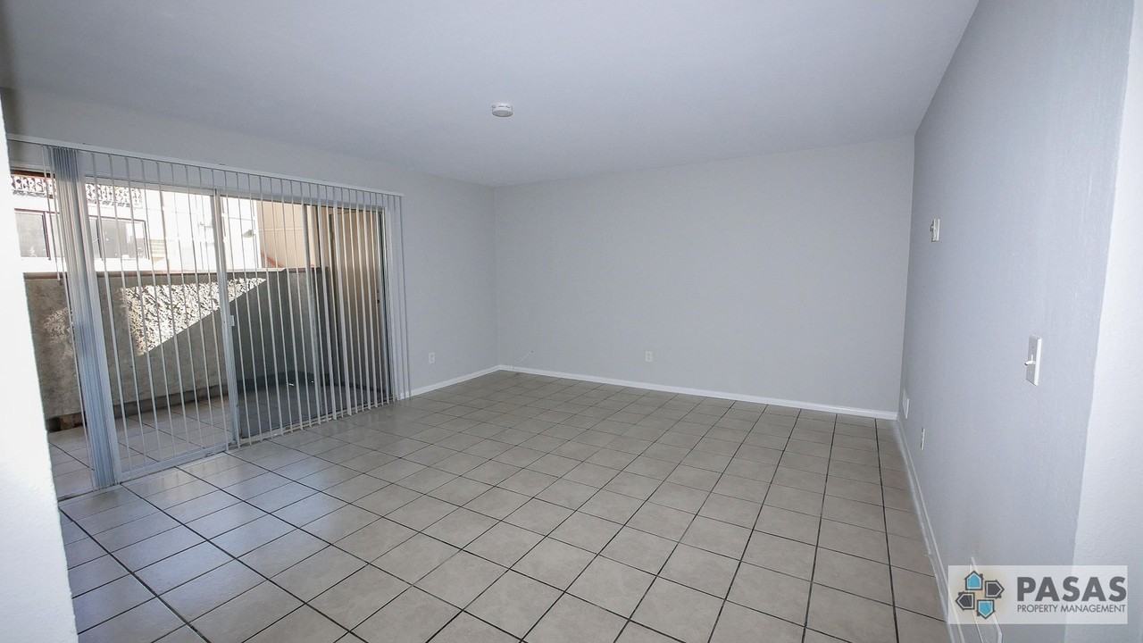 5533 Adobe Falls Rd #5 - Photo 6 of 37