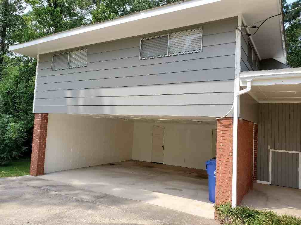 1810 Pine Forest Cir - Photo 4 of 39