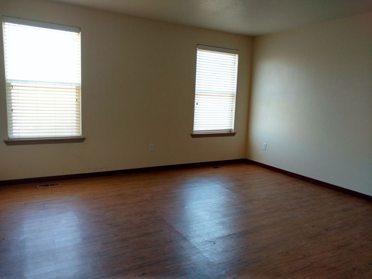 1312 Sw 10th Ct - Photo 6 of 9