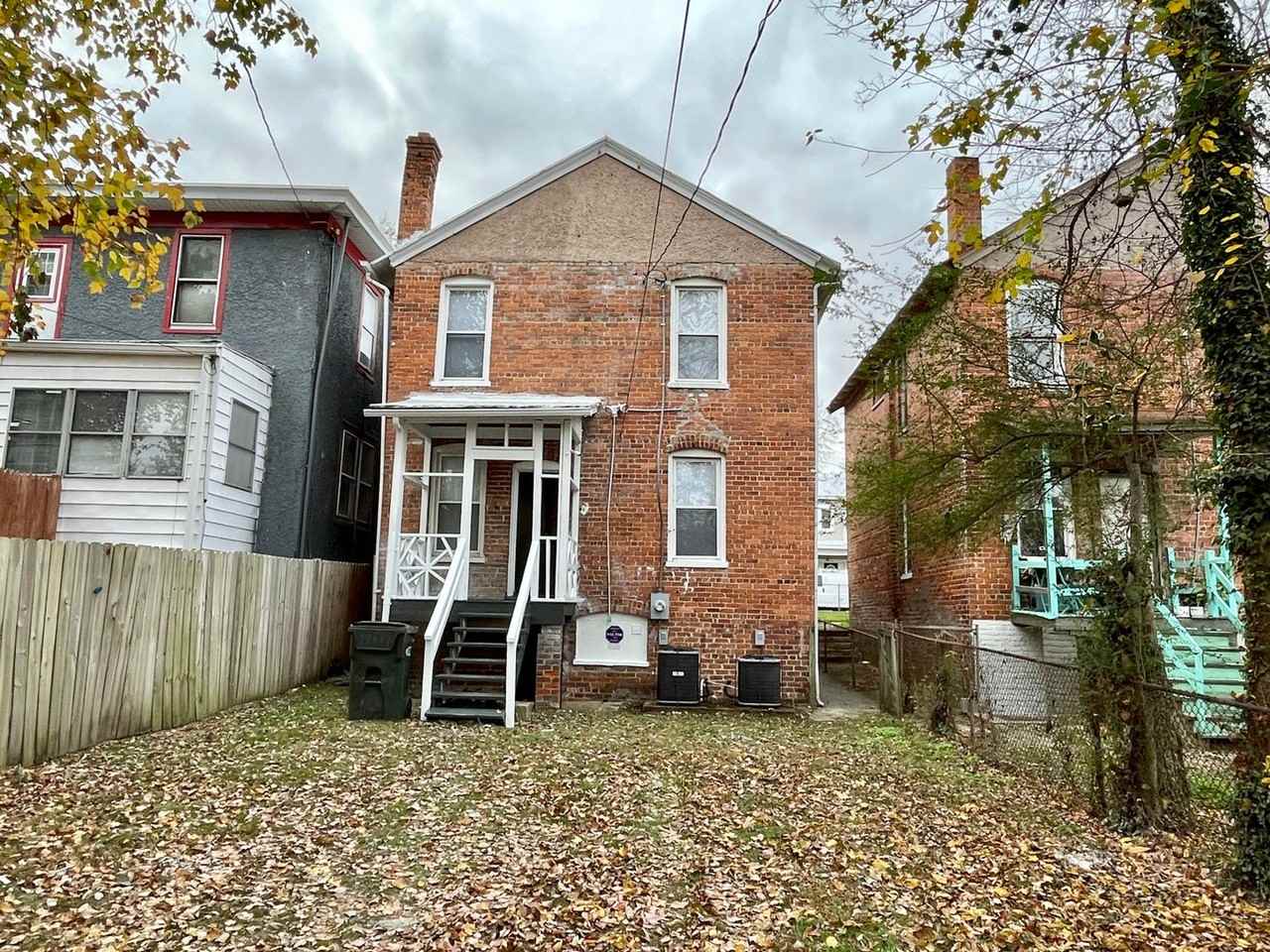 2305 4th Ave - Photo 3 of 20