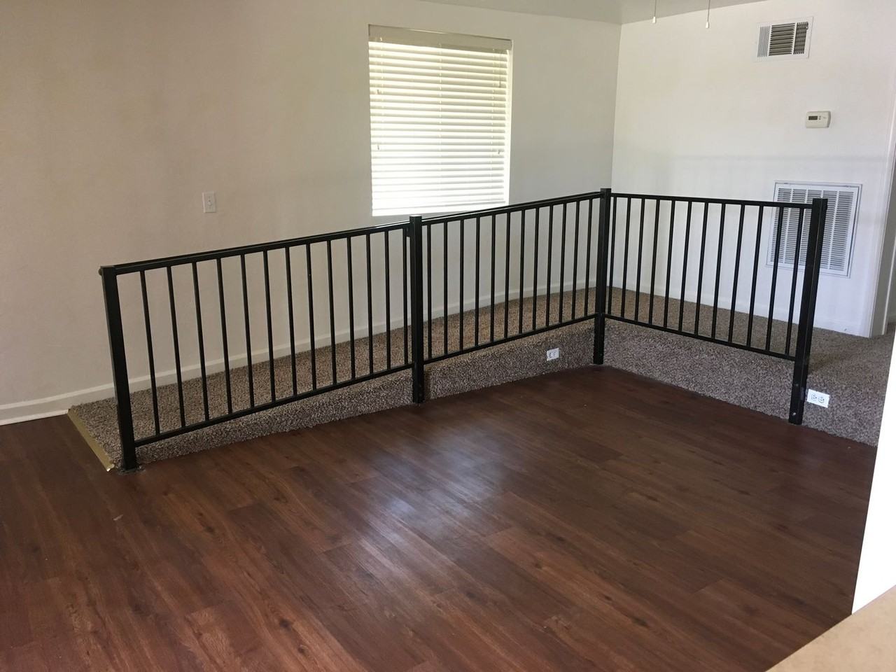 1435 Lincoln St - Photo 4 of 12